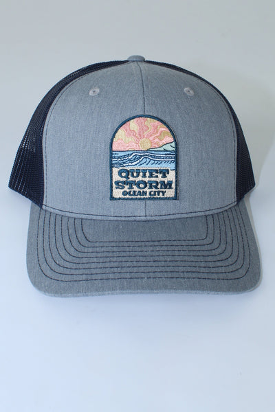 QSSS/RICHARDSON GEN-Men's HTHR GRAY/NAVY / OS Tombstone Wavy Patch Trucker Hat