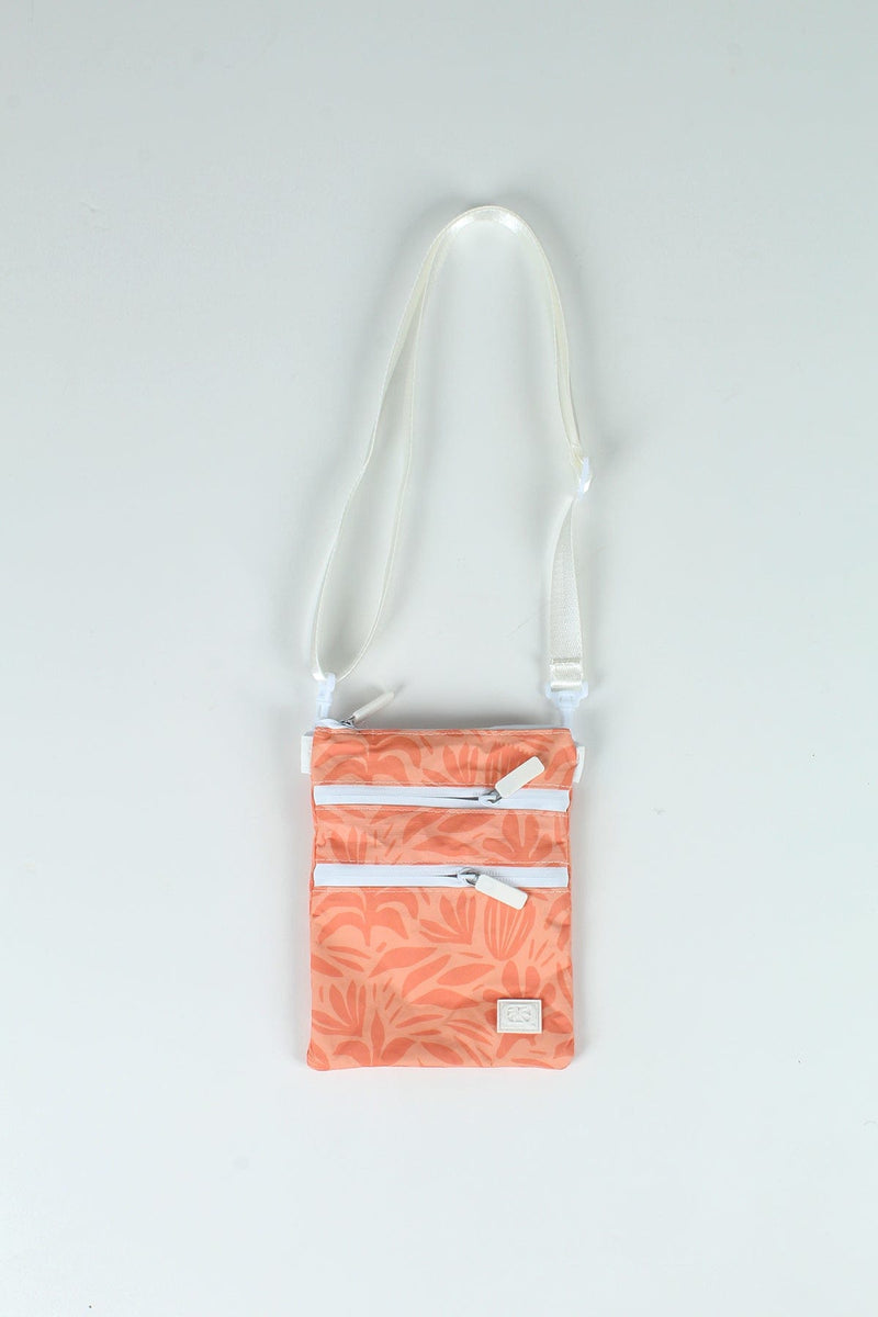 QSSS/BETBAG CAT-Accessories CORAL MATISSE / OS Quiet Storm Essential Crossbody Bag