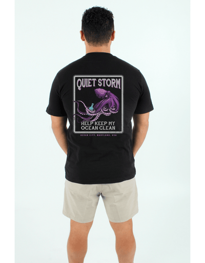 QSSS/PP Unisex BLACK / S Octo Bottle Short Sleeve Tee
