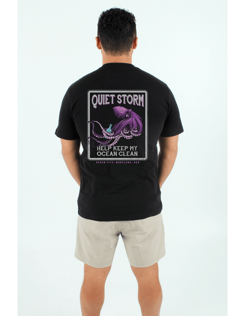 QSSS/PP Unisex BLACK / S Octo Bottle Short Sleeve Tee