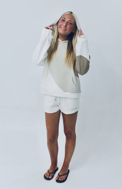 QSSS/REFLEX GEN-Women's Women's Seashell Embroidered Fleece Short