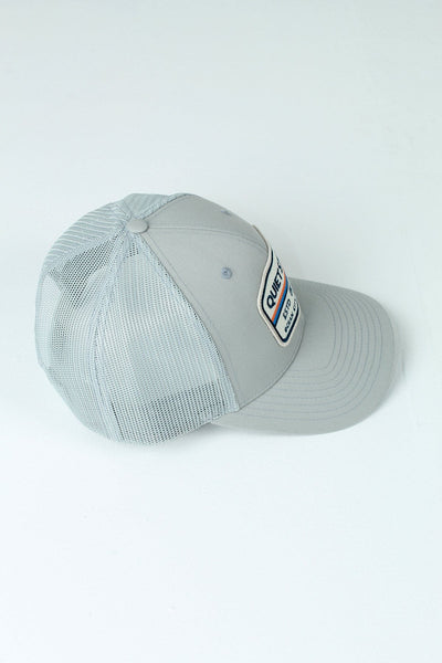 QSSS/RICHARDSON GEN-Men's Stripe Badge Patch Trucker Hat